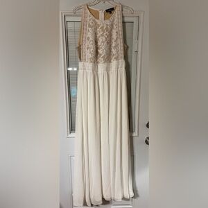 Lulu's White Lace Bodice Maxi with Cream Lining